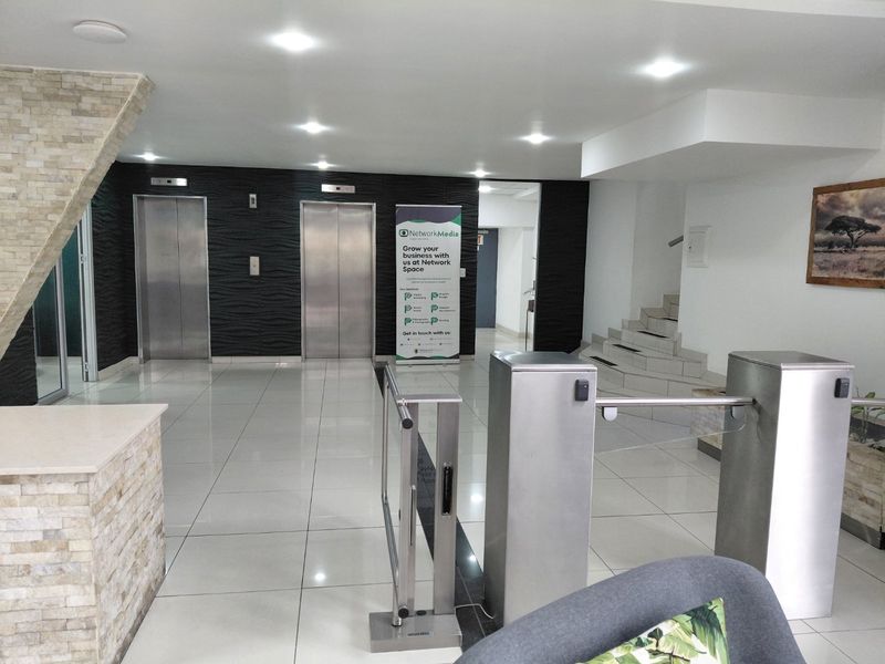 Premium Office Space to Lease - Photo 2