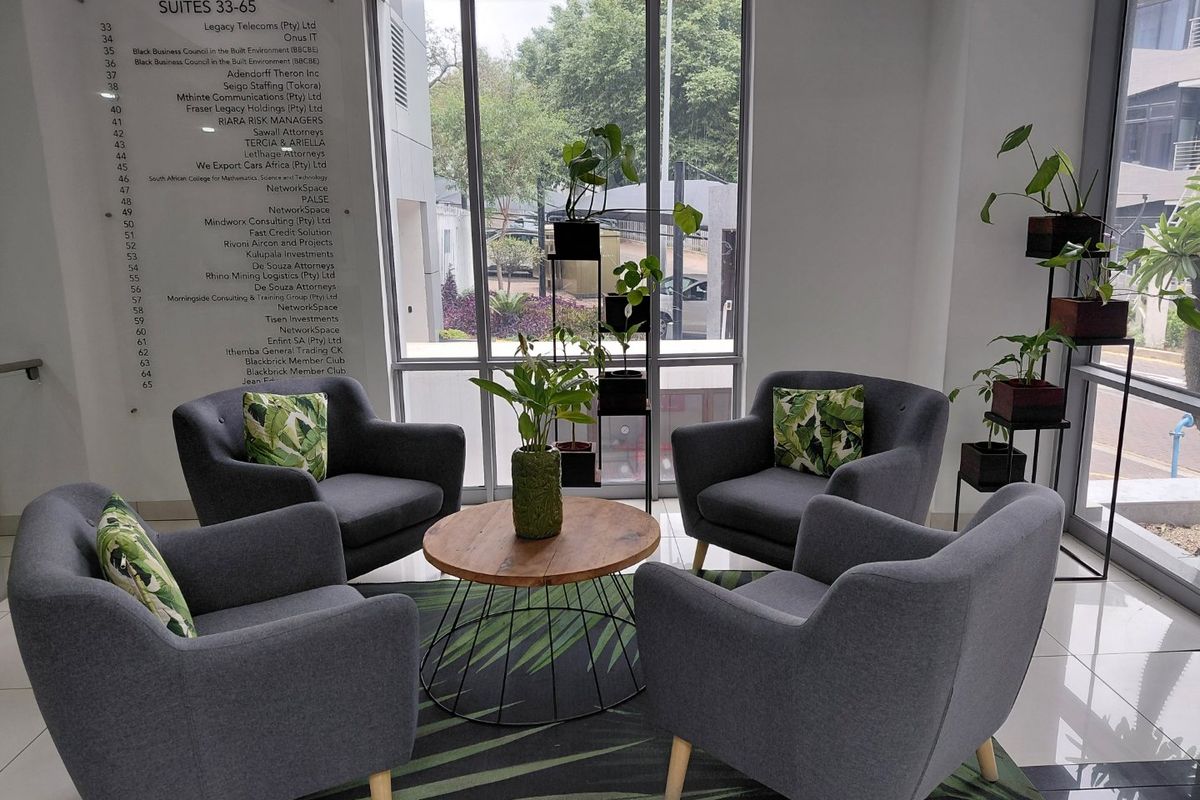 Premium Office Space to Lease - Photo 3