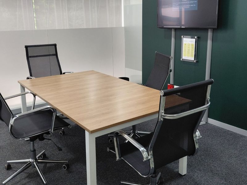 Premium Office Space to Lease - Photo 8