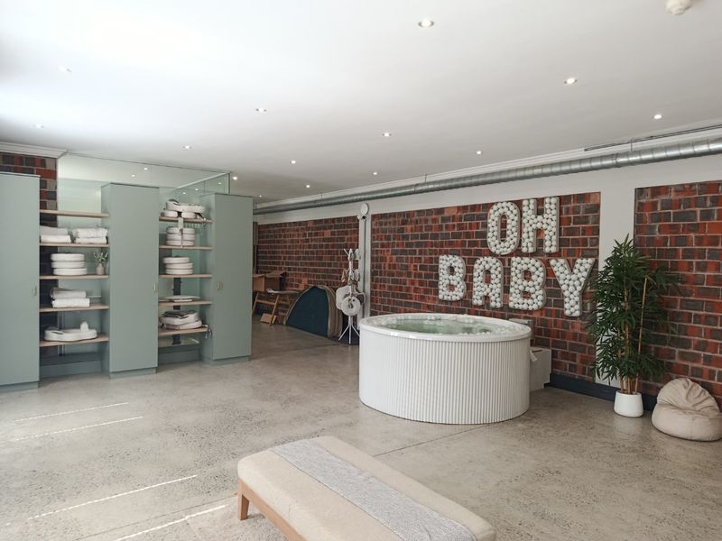 Ground Floor Office With Excellent Visibility – Ideal for Office or Retail Use - Photo 3