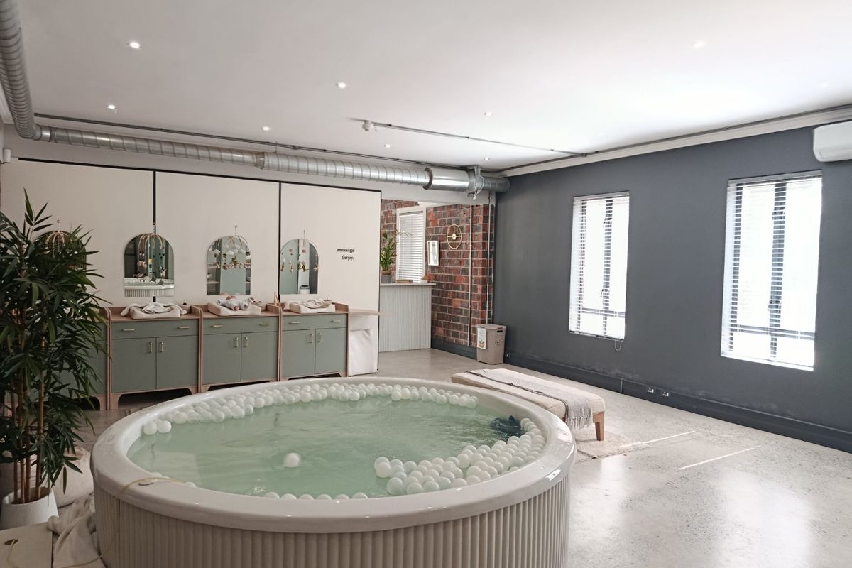 Ground Floor Office With Excellent Visibility – Ideal for Office or Retail Use - Photo 4