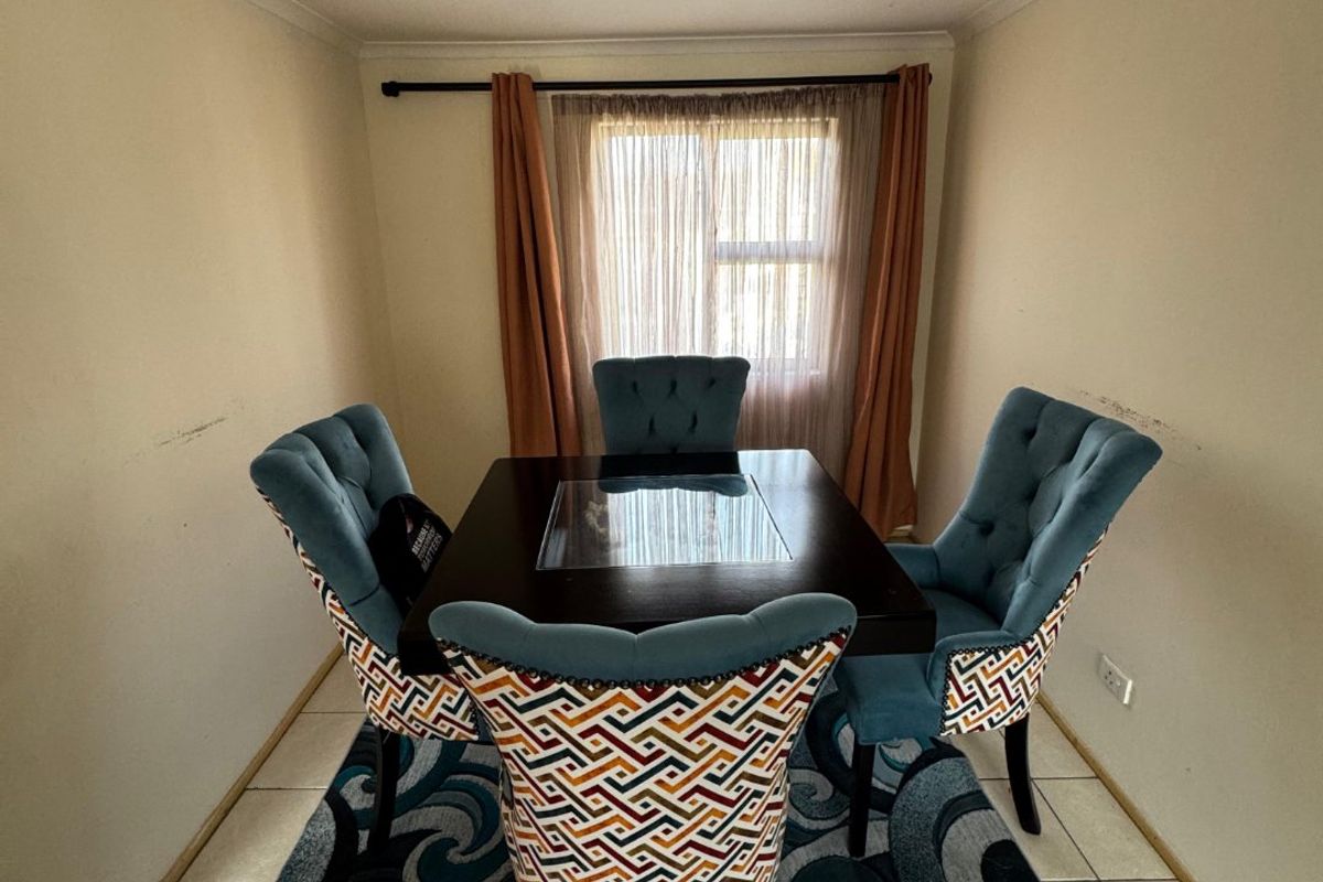 Spacious 3 Bedroom House To Rent In Tuscany Glen, Blue Downs - Photo 4