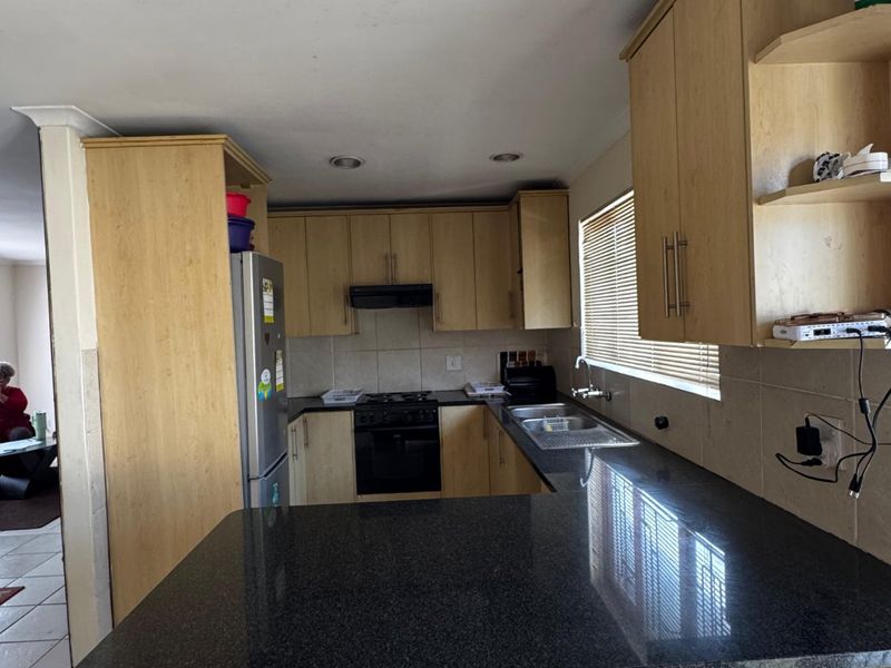 Spacious 3 Bedroom House To Rent In Tuscany Glen, Blue Downs - Photo 6