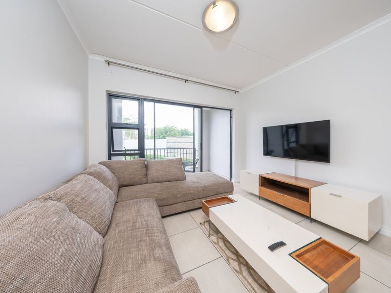 Modern two bedroom apartment in The Reid ideal for first time buyers and investors - Photo 10