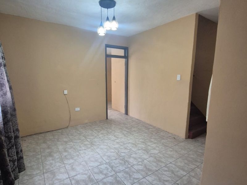 3 Bedroom House for sale in Woodhurst Chatsworth - Photo 4