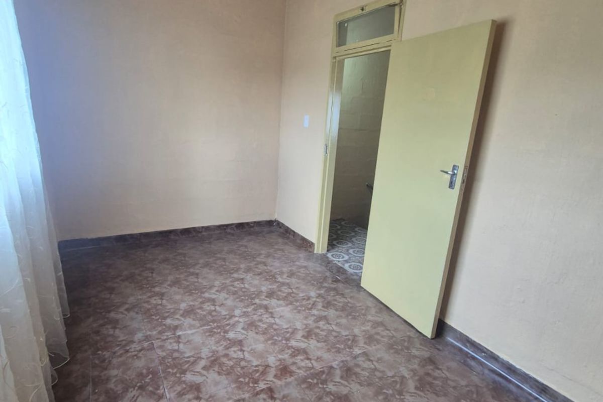 3 Bedroom House for sale in Woodhurst Chatsworth - Photo 5