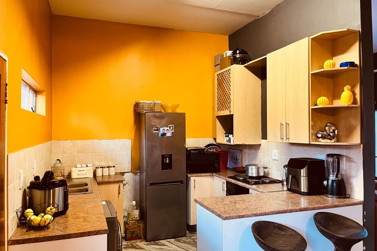 2 Bedroom 2 Bathroom first floor Apartment to Rent - Photo 4