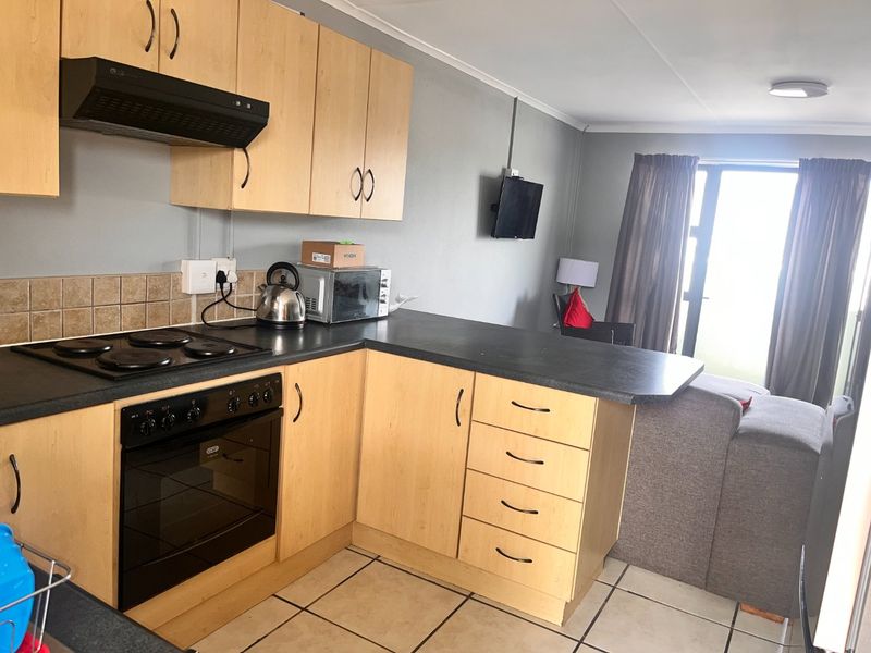 Long-Term Rental  2 bedroom Fully Furnished Apartment | Ferreira Town, Jeffreys Bay - Photo 6
