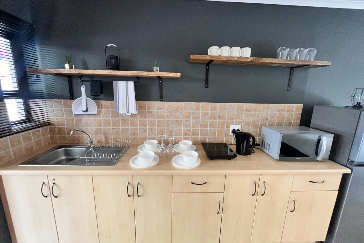 One bedroom flat available short term rental 1st May 2026 to 30 June 2026 - Photo 5