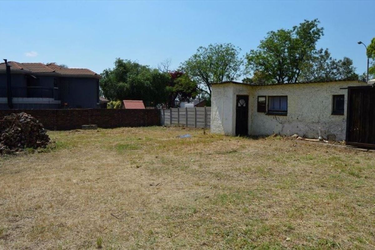 Vacant Land with Approved Architectural Plans Pending - Photo 3