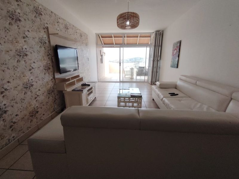 Amazing Sea Views - 3 Bedroom Apartment - Photo 3