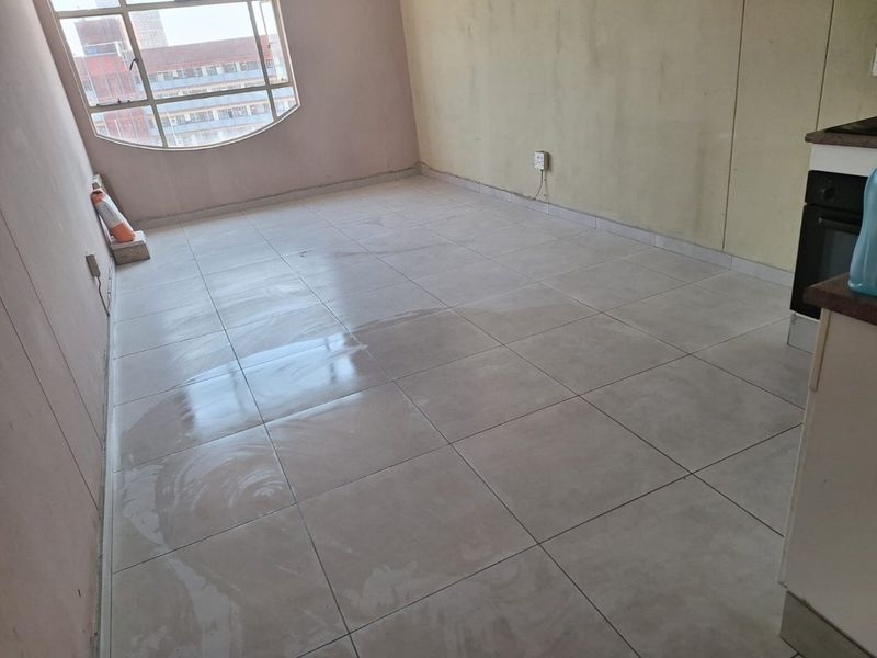 Bachelor apartment in kempton park for sale Call  us Now!! - Photo 3