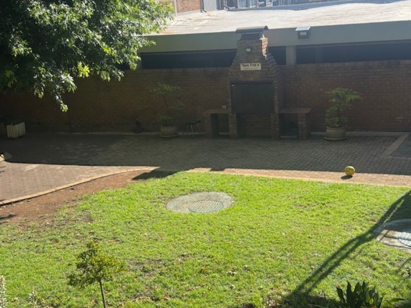 Neat 3-Bedroom Flat (112 m2) - Photo 8