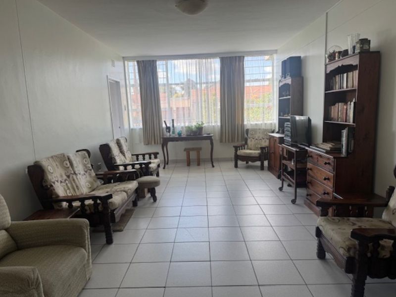 Neat 3-Bedroom Flat (112 m2) - Photo 5