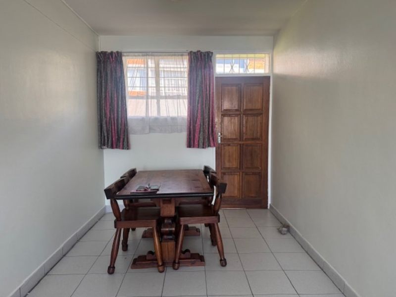 Neat 3-Bedroom Flat (112 m2) - Photo 7