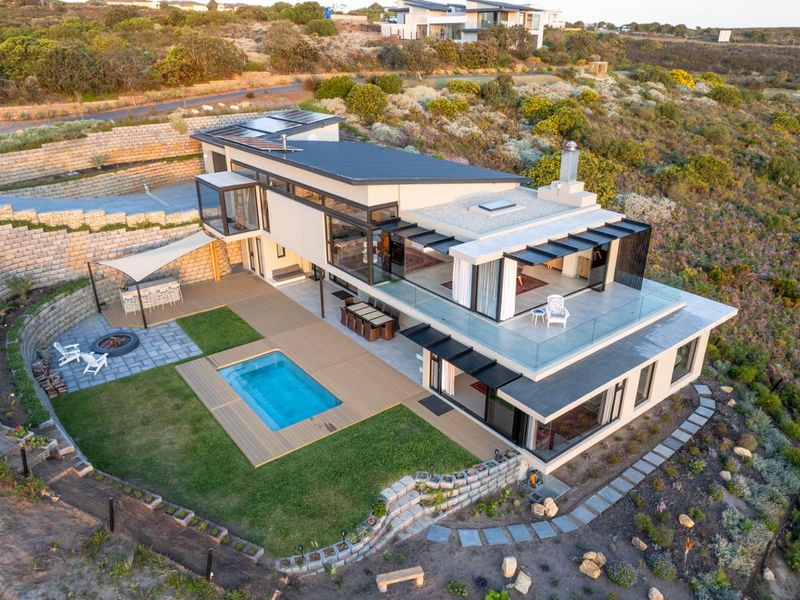 Timeless Design with Breathtaking Views - Photo 5