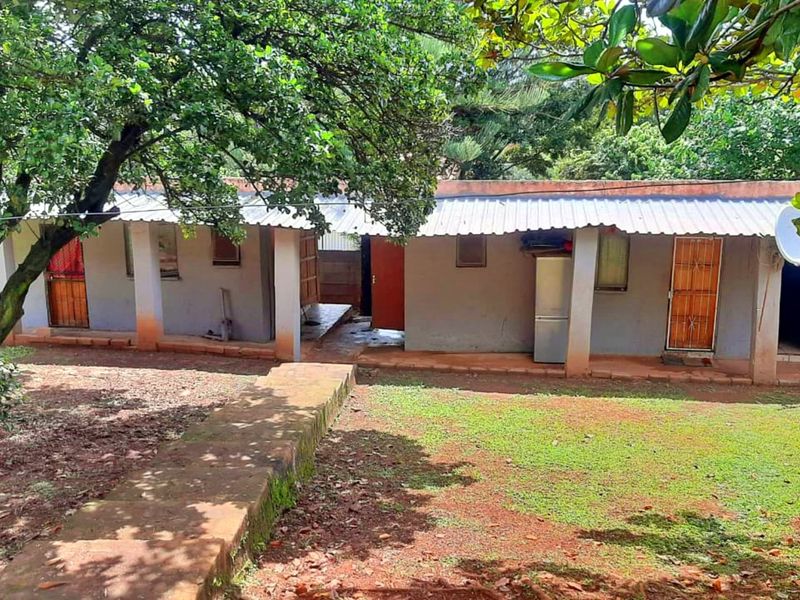 9 bedroom 3 bathroom with flatlet for sale - Photo 3