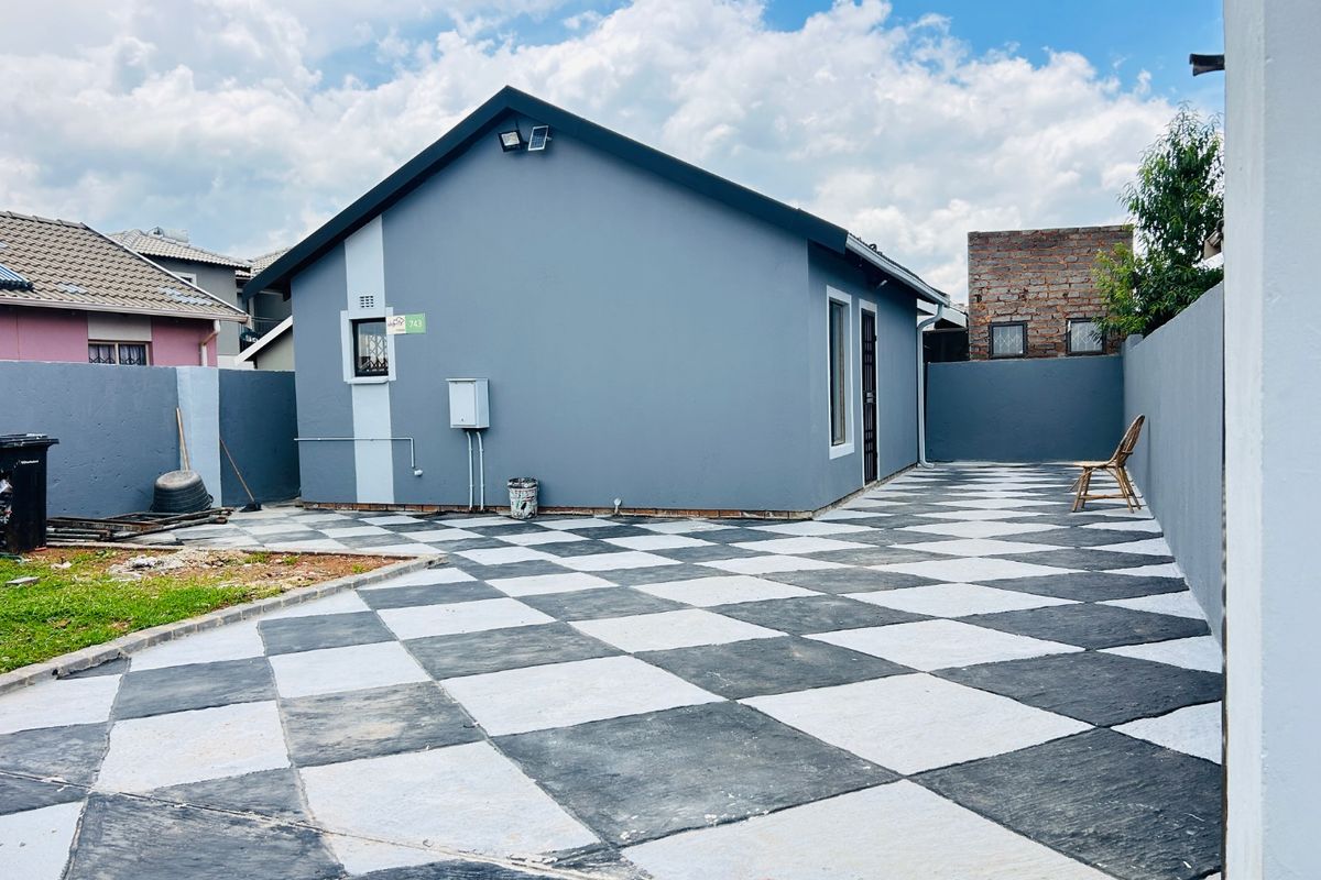 A NICE 2 BEDROOMS HOUSE FOR SALE SKY CITY  - Photo 4