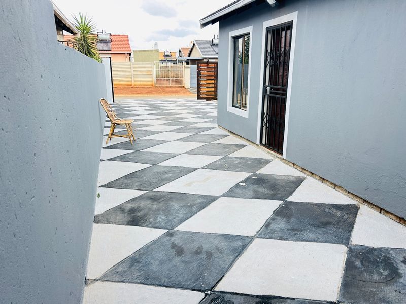 A NICE 2 BEDROOMS HOUSE FOR SALE SKY CITY  - Photo 9