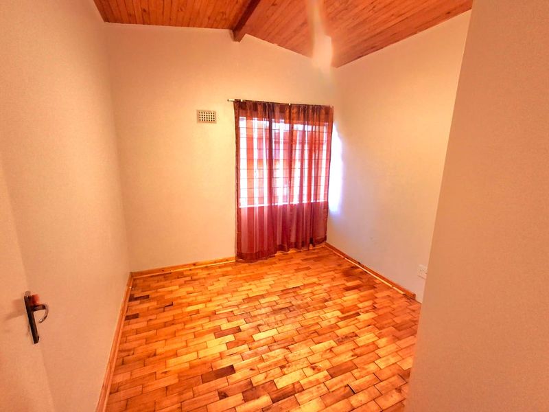 Spacious 3-Bedroom Home in Sasolburg – Close to Schools and Town Centre - Photo 10