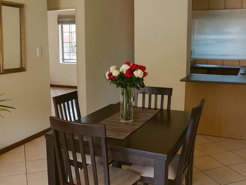 Modern Apartment with City Views, Ready to Move In! - Photo 3