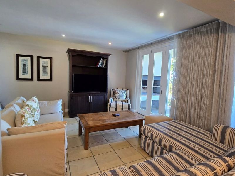 OUBAAI VILLAGE DUPLEX TO RENT – FULLY FURNISHED  - Photo 2