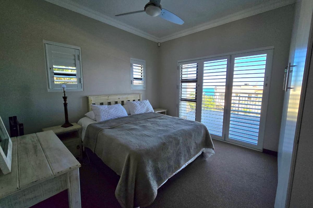 HEROLDS BAY HOME TO RENT – SECURE, SUNNY & SPACIOUS  - Photo 3