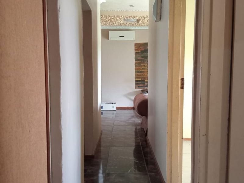 2 Bed House in Esikhawini for Sale - Photo 4