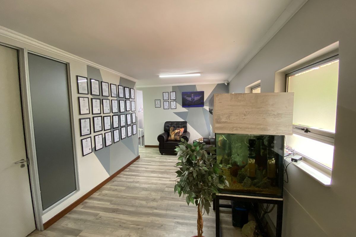 Affordable Office Space Available In Lynnwood - Photo 4