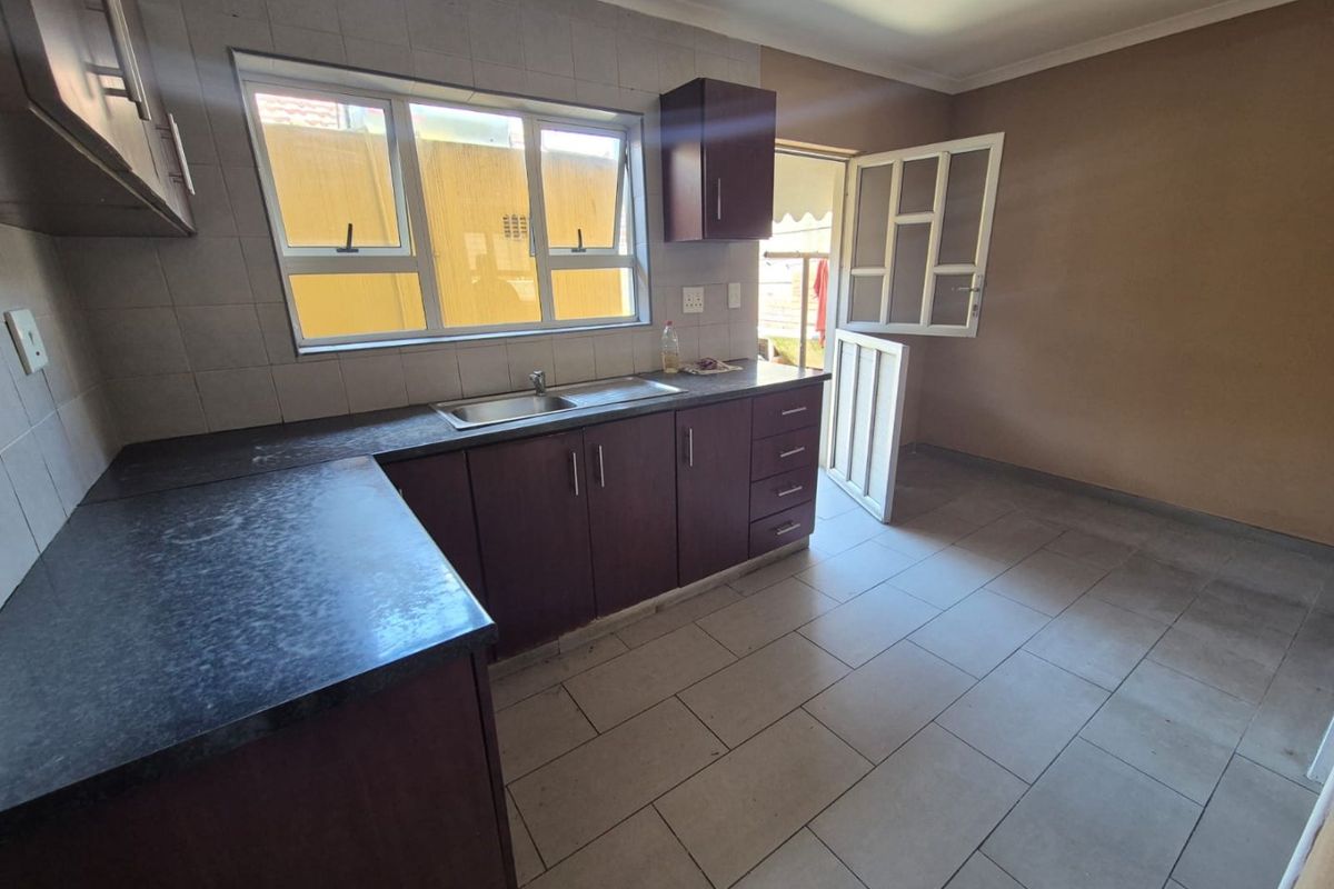 1 Bedroom apartment to Let -  Merewent Central - Photo 4