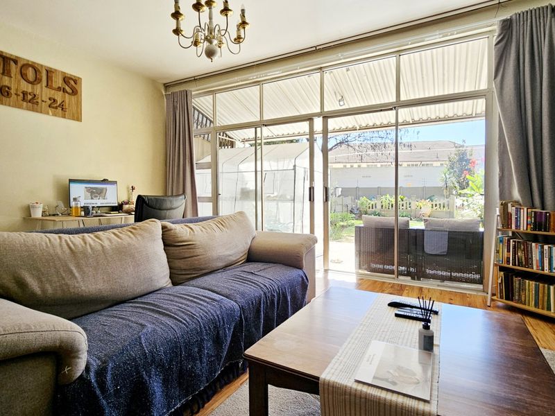 A deligtful North-facing duplex in Three Rivers Proper. - Photo 6