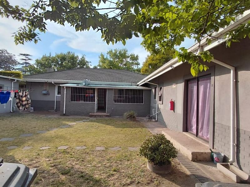 Stunning 13-Bedroom Communal Property in Sasolburg Ext 3 - Photo 10