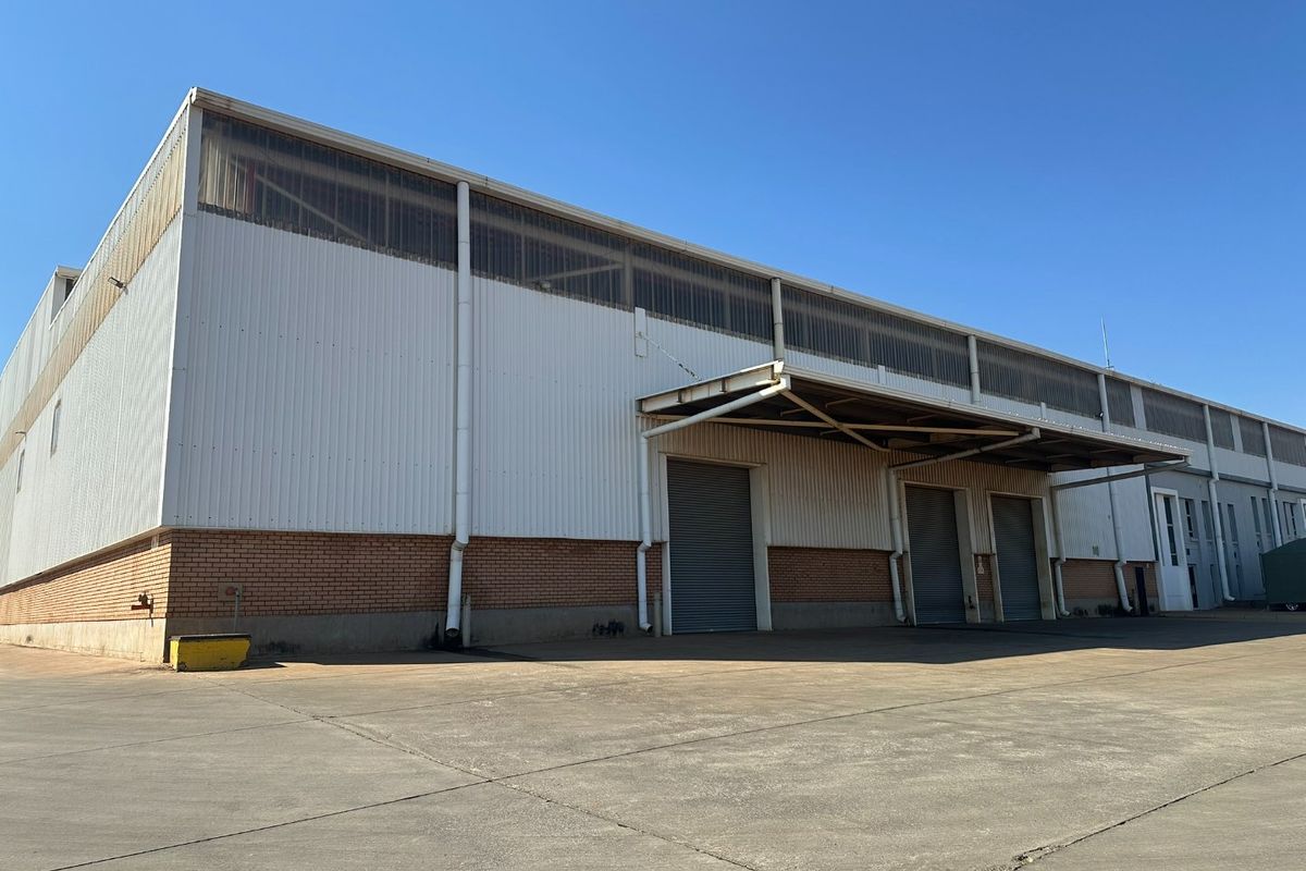 **ON SPECIAL!** 2276m2 Warehouse to Let DIRECT FROM OWNERS WITH ADDED PERKS @ Twenty-One Industrial Estate, Clayville - Photo 2