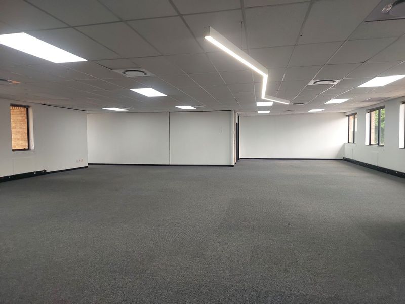Upmarket Bryanston A-Grade Offices – Fully Move-In Ready - Photo 7