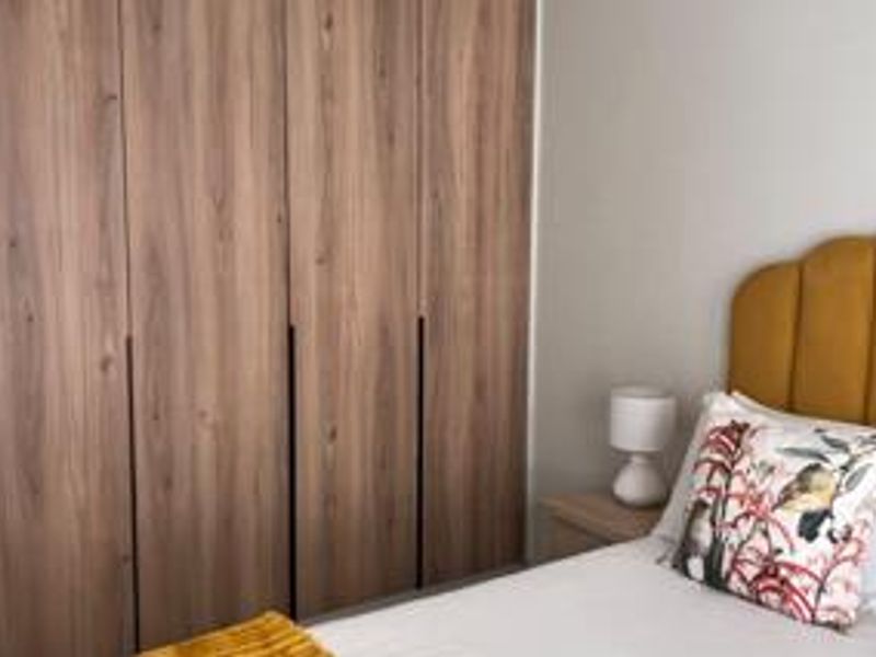 Waterfall Living: Modern 2-Bed Apartment - Photo 9