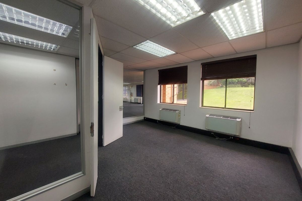 Stunning First-Floor Office Suite in the Highly Sought-After Bryanston Node - Photo 2