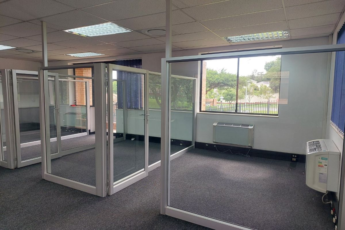 Stunning First-Floor Office Suite in the Highly Sought-After Bryanston Node - Photo 3