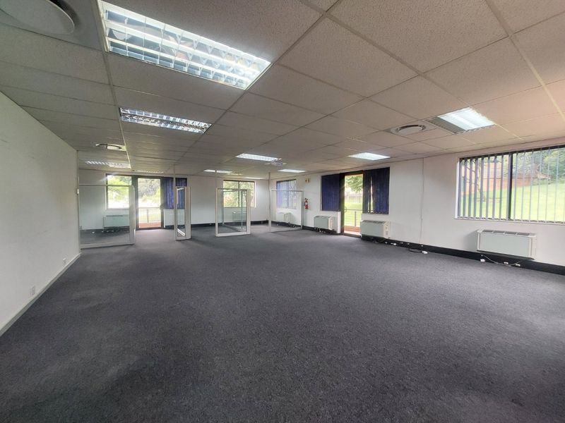 Stunning First-Floor Office Suite in the Highly Sought-After Bryanston Node - Photo 10