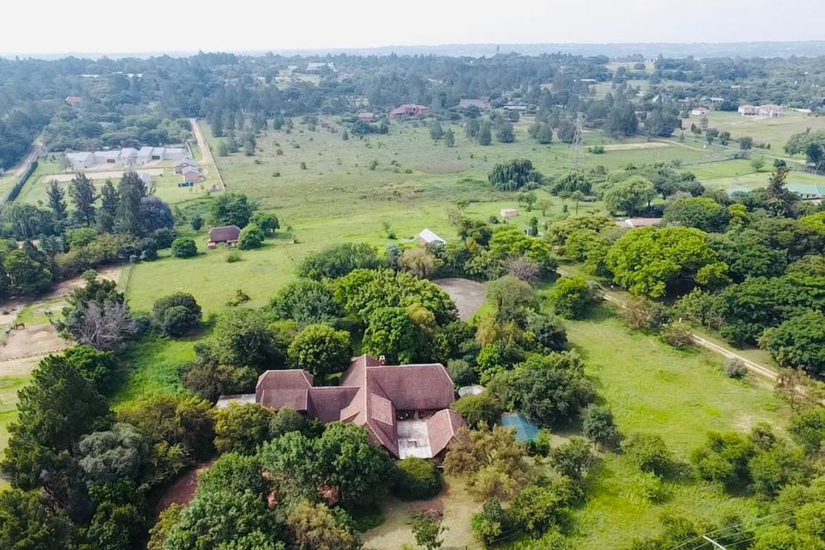 LOVELY 2.6-HECTARE RESIDENTIAL PROPERTY – KYALAMI AH - Photo 4