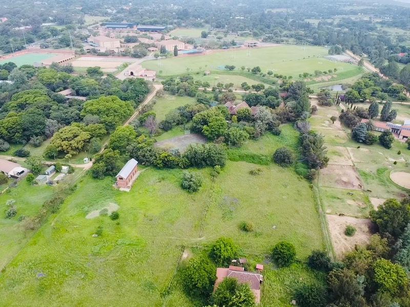 LOVELY 2.6-HECTARE RESIDENTIAL PROPERTY – KYALAMI AH - Photo 10