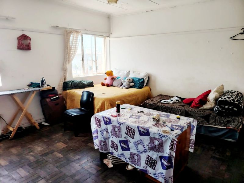 3 Bedroom Apartment for Sale in Quigney  - Photo 3