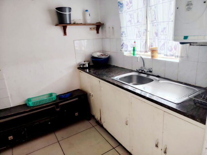 3 Bedroom Apartment for Sale in Quigney  - Photo 10