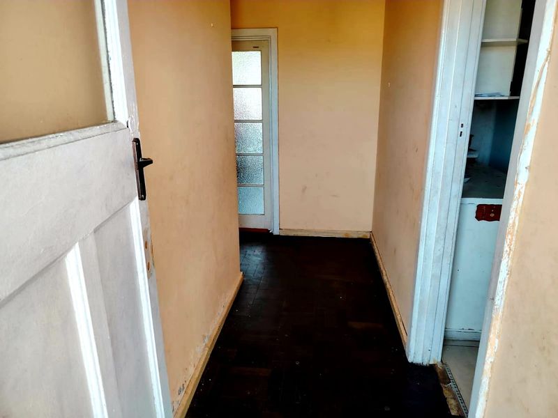 3 Bedroom Apartment for Sale in Quigney  - Photo 9