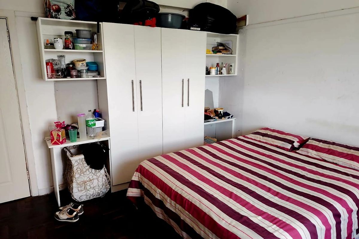 3 Bedroom Apartment for Sale in Quigney  - Photo 2