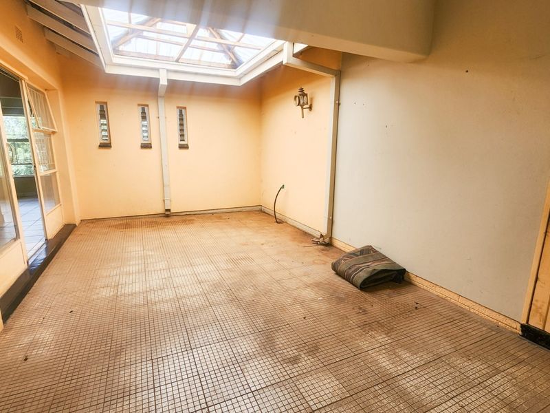 A well-designed property offering dual-living convenience and a double garage. - Photo 8