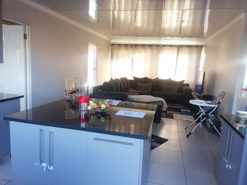 Modern Gem in the Perfect Spot - Photo 3