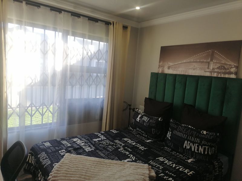 Modern Gem in the Perfect Spot - Photo 10