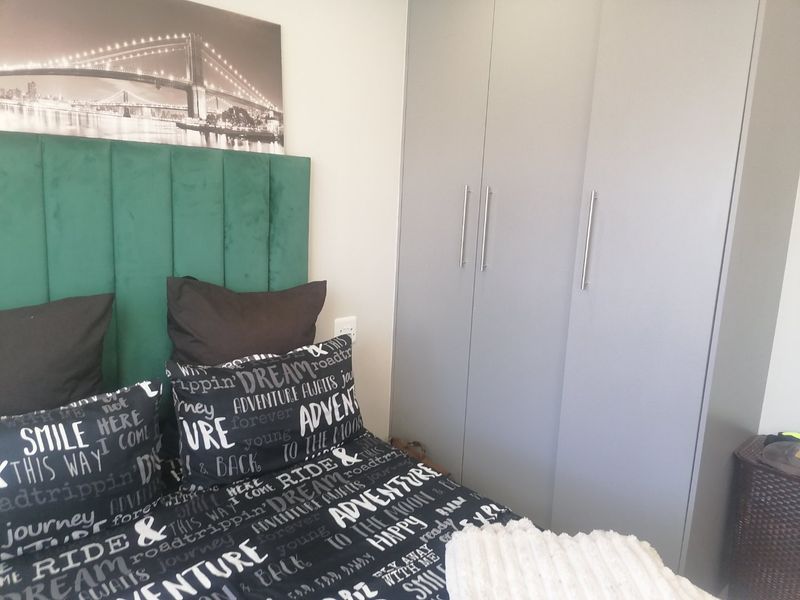 Modern Gem in the Perfect Spot - Photo 9