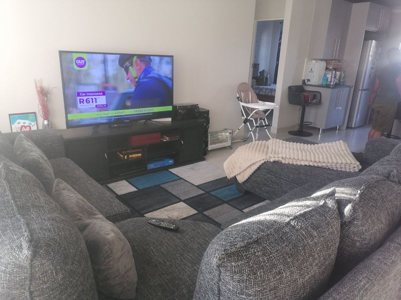 Modern Gem in the Perfect Spot - Photo 8