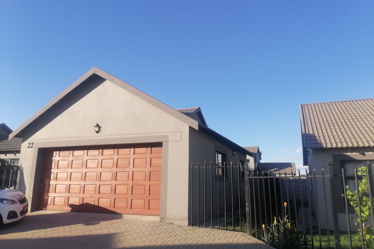 Modern Gem in the Perfect Spot - Photo 2